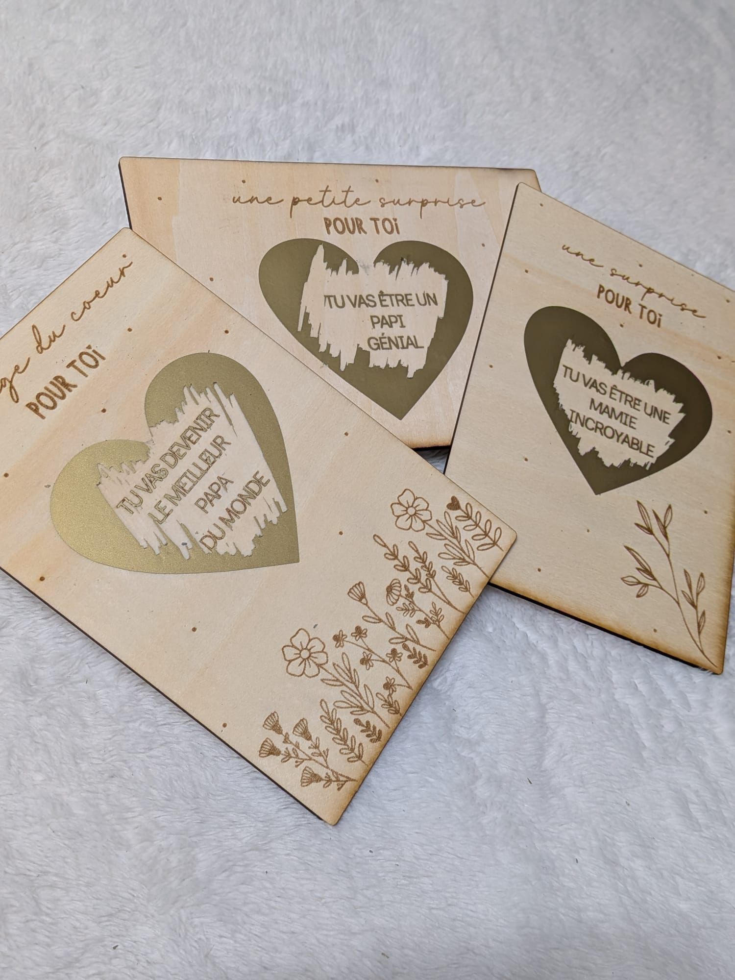 Carte à gratter personnalisée en bois - Message surprise caché ✨